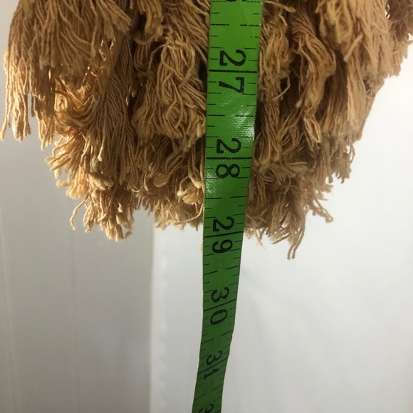 Tan Boho Macrame Plant Hanger. NEW - Picture 2 of 3